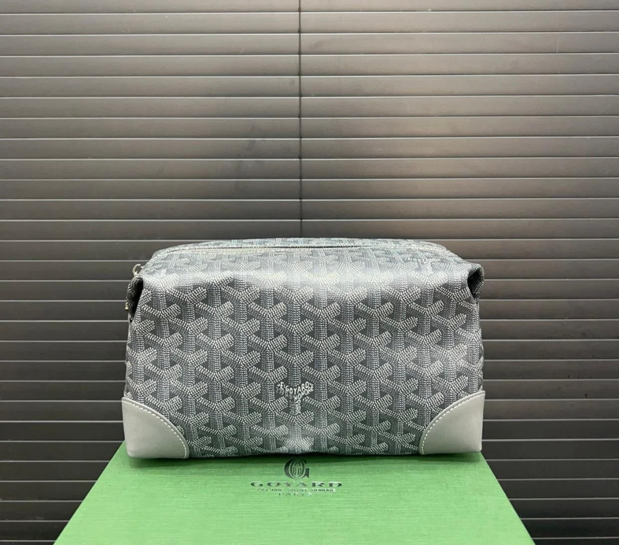 Goyard pouch Grey