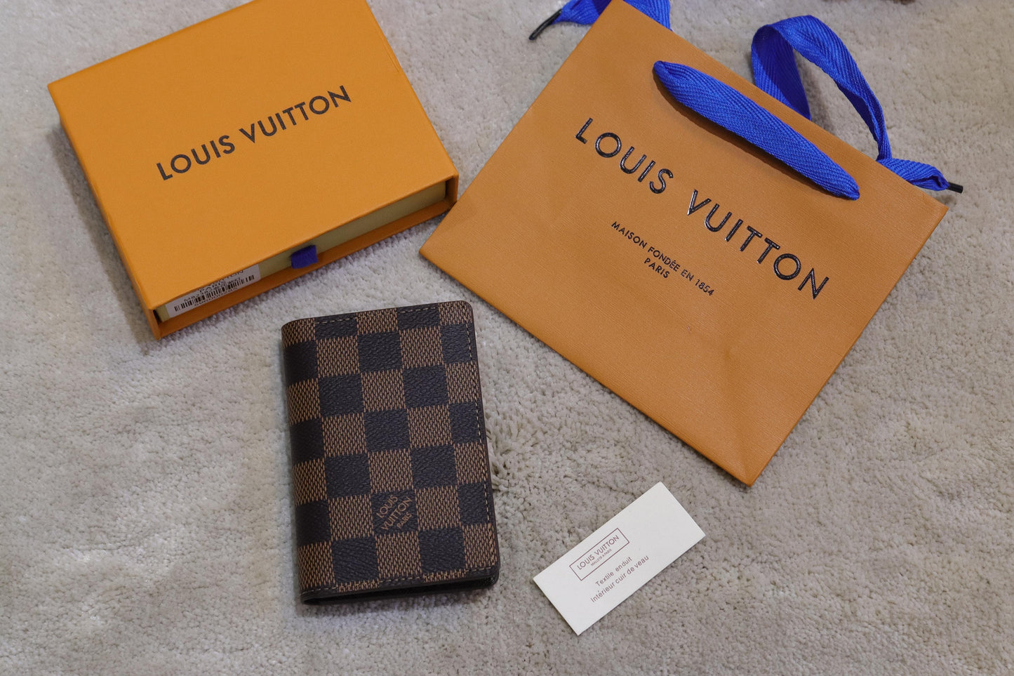 LV card wallet