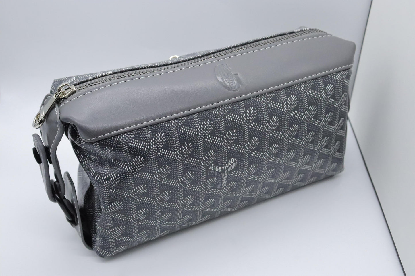 Goyard pouch Grey