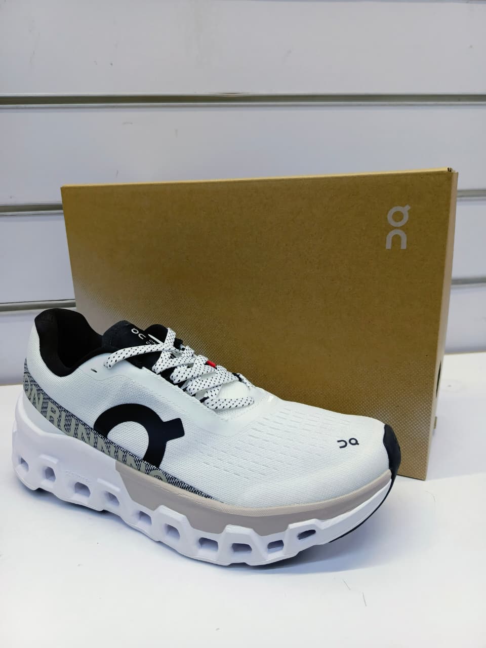 On Cloud Running Monster 2