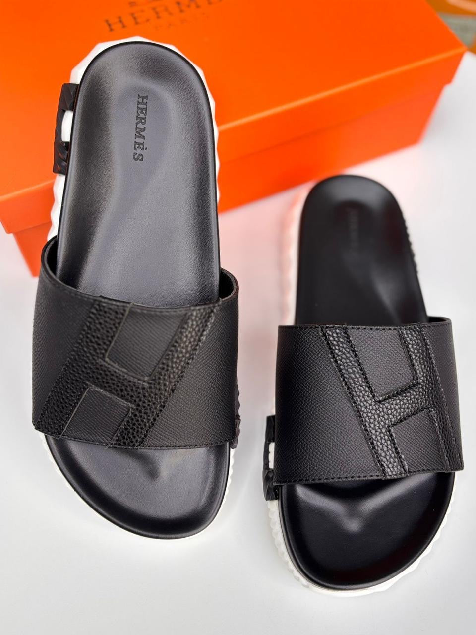 Hermès Chypre sandals
