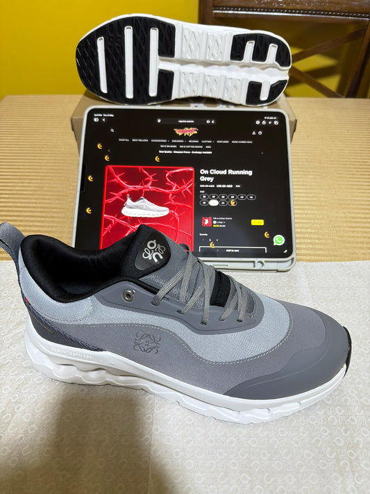 On Cloud Running Grey