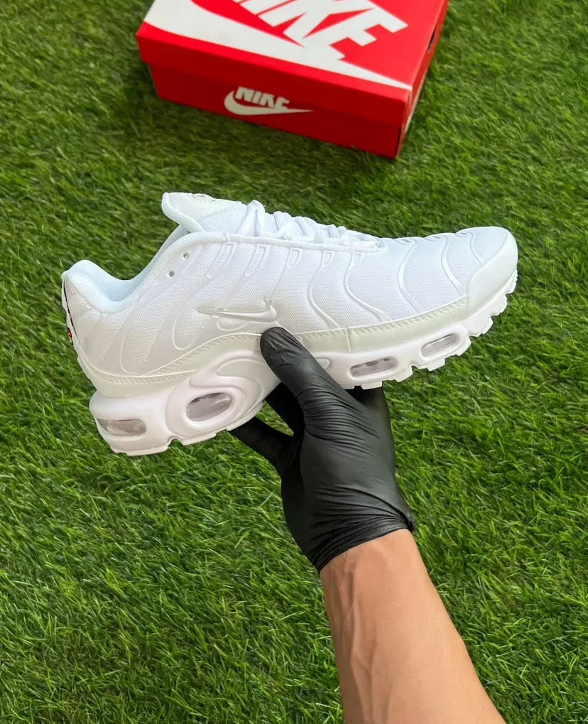 AIR MAX TN PLUS TRIPLE WHITE
