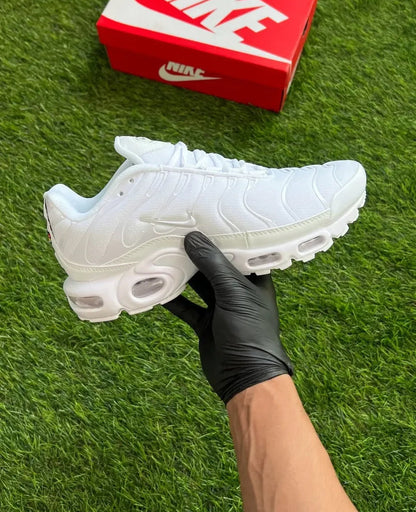 AIR MAX TN PLUS TRIPLE WHITE