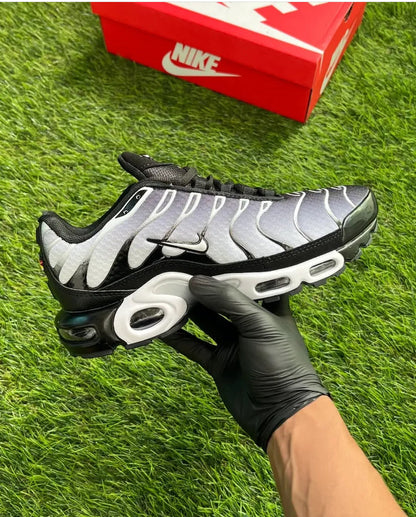 AIR MAX PLUS TN