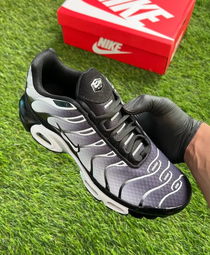 AIR MAX PLUS TN