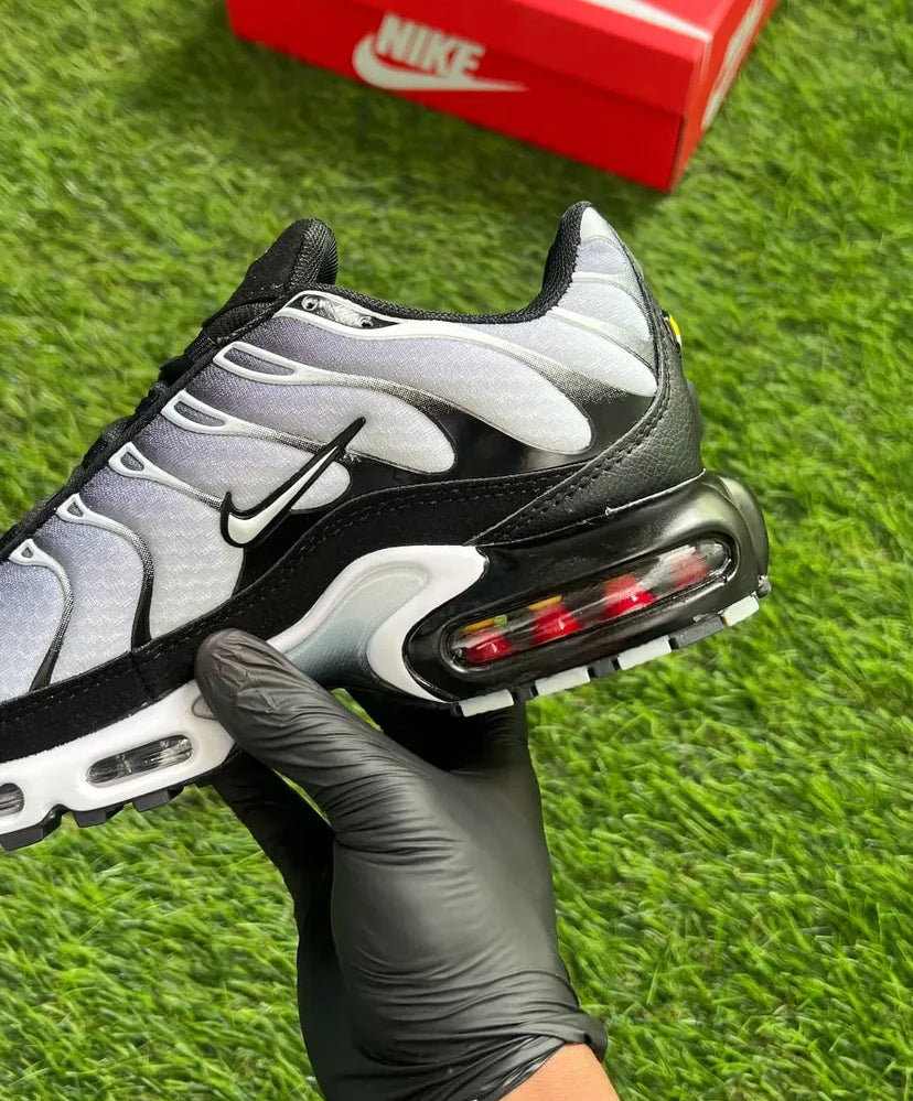 AIR MAX PLUS TN