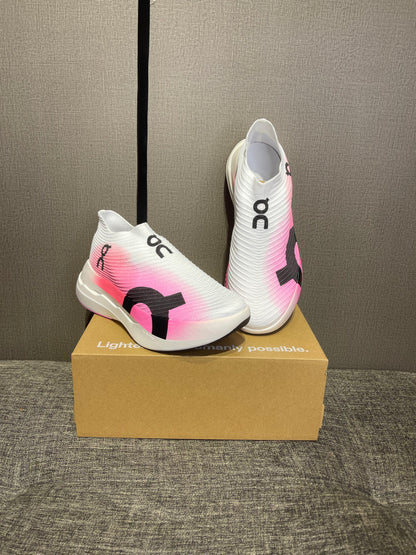 On CloudBoom Strike LS Pink